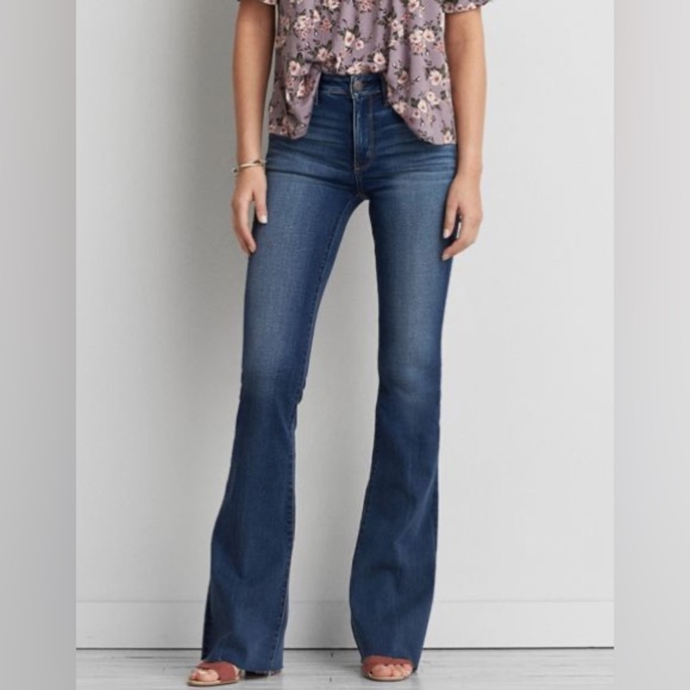 American Eagle Women's Hi-Rise Slim Flare Stretch Jeans Size 4 Long